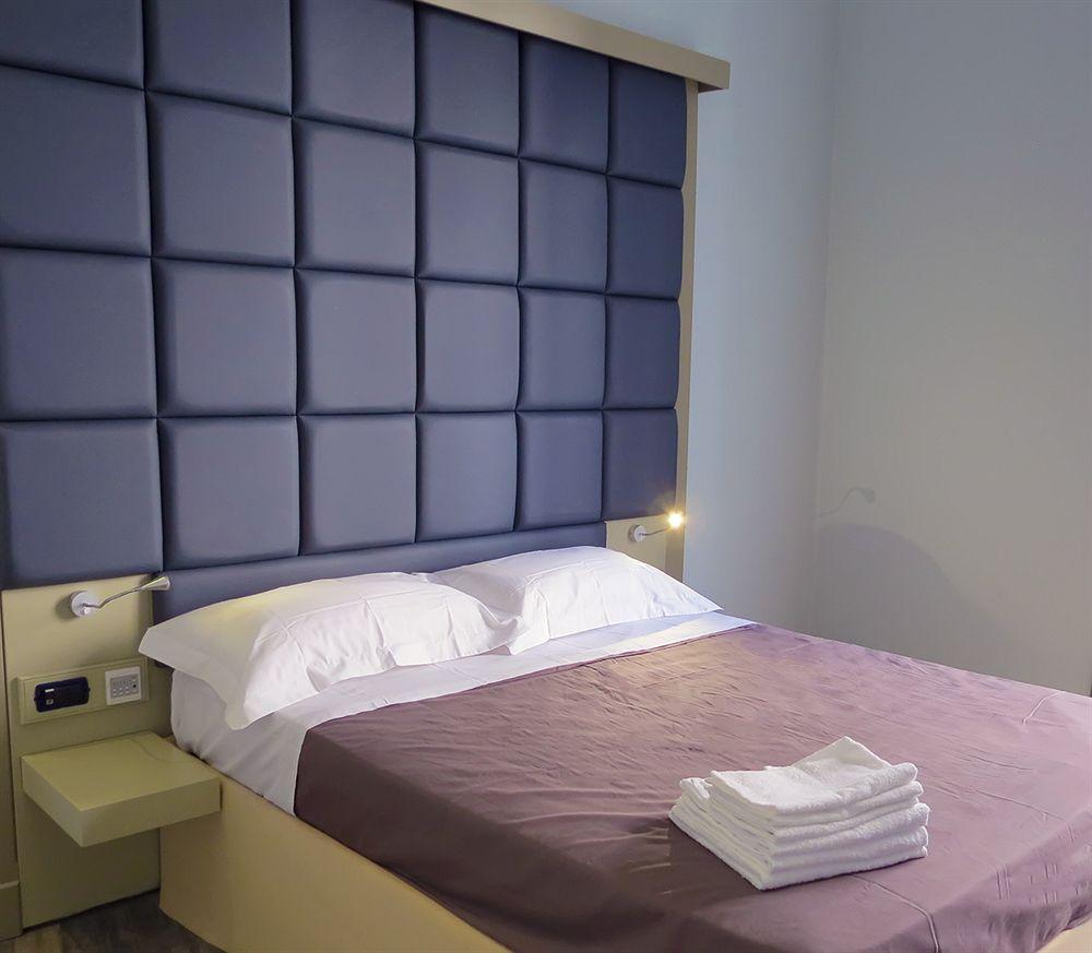 Dolce Vita Rooms & Breakfast Νάπολη Εξωτερικό φωτογραφία