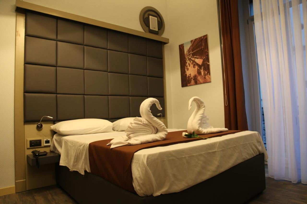 Dolce Vita Rooms & Breakfast Νάπολη Εξωτερικό φωτογραφία