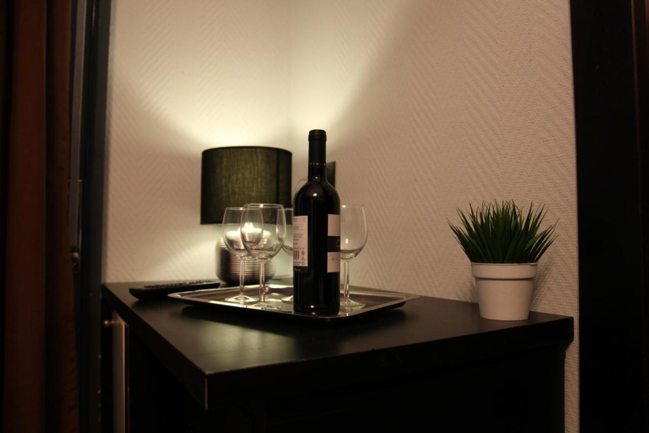Dolce Vita Rooms & Breakfast Νάπολη Εξωτερικό φωτογραφία